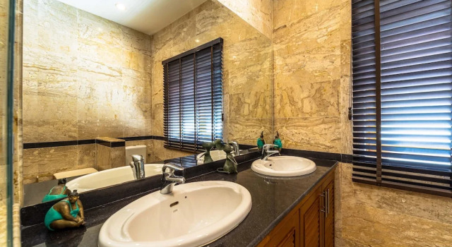 Вилла Deluxe Cozy 3 Bedroom Pool Villa Close to Town - CV3L