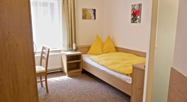 Gasthof-Hotel zur Linde, Réserver Hôtel Yspertal Waldviertel