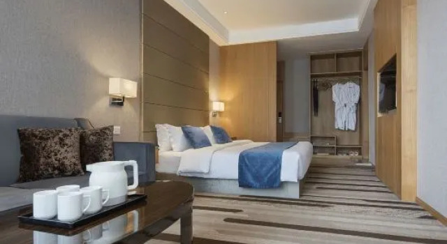 Suite Huating Hotel