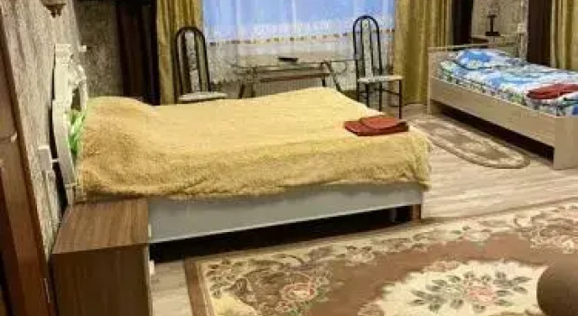 Gostevoy dom Na Dzerzhinskogo, Prenota Hotel Boroviči Borovichsky District
