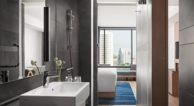 Двухместный номер Standard Courtyard by Marriott Phnom Penh