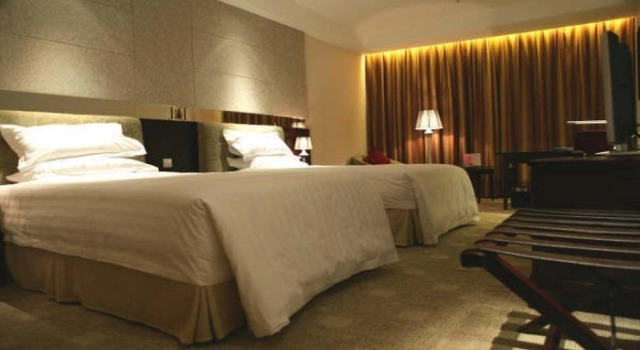Beijing Xixi Friendship Hotel is located on Xidan Commercial Street and close to Tiananmen Square and the Forbidden City, Забронировать Отель Сичэн Пекин, рядом с Miaoying Temple White Dagoba