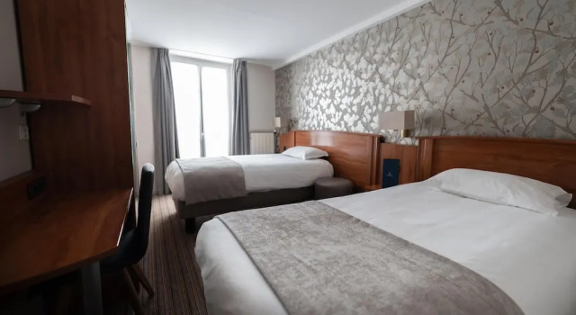 Трёхместный номер Comfort Timhotel Montmartre