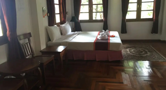Бунгало Deluxe с балконом Reuan Thai Village Samui