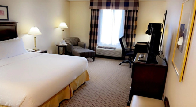 Двухместный номер Standard Holiday Inn Express & Suites Huntsville by IHG