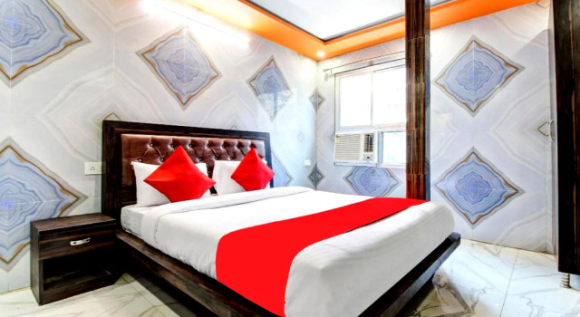 Двухместный номер Deluxe Goroomgo Krishna Palace Charbagh Lucknow
