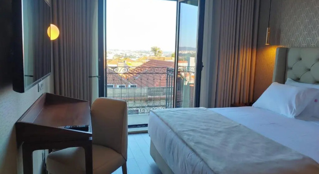 Двухместный номер Standard с балконом Oca Oriental Porto Hotel
