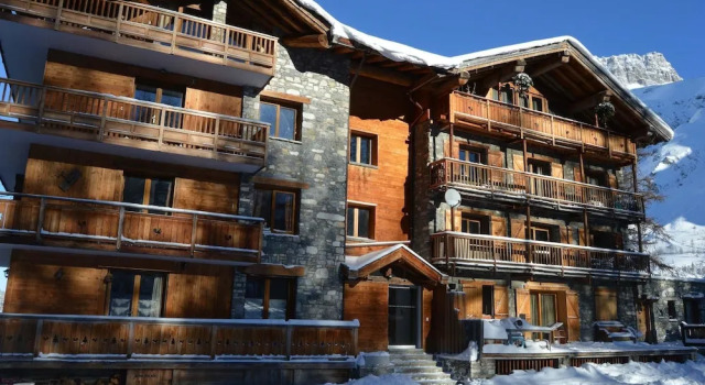 Bosset - Appartement, style chalet. Bien équipé avec cheminée.