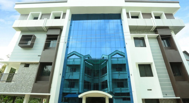 OYO 16417 Zahir Residency