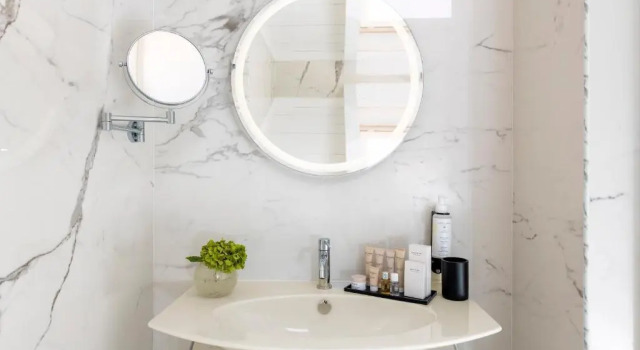 Трёхместный номер Deluxe Hotel La Ville Rome