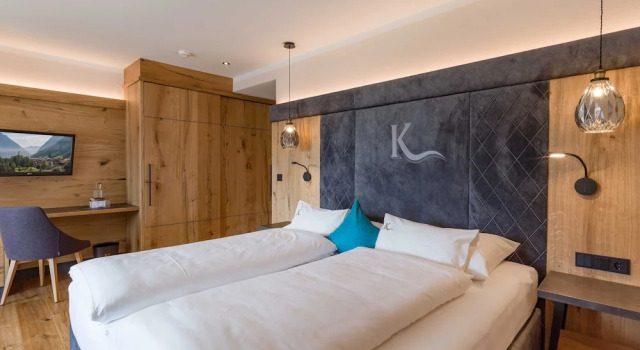 Полулюкс с балконом Hotel Karlwirt