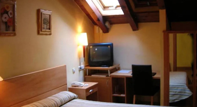 Hotel Ribera del Duero, Забронировать Отель Пенафиел Valladolid Province, рядом с Замок Пеньяфьель