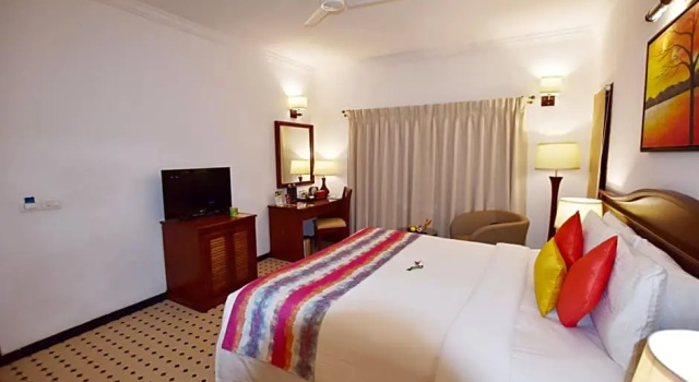 Двухместный номер Executive с видом на бассейн Novotel Goa Dona Sylvia Resort