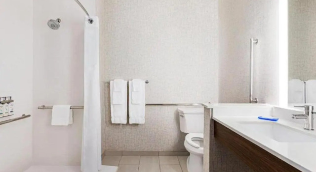 Четырёхместный номер Standard Holiday Inn Express & Suites Austin North - Pflugerville by IHG