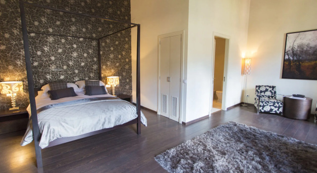 L'Avenida Hotel