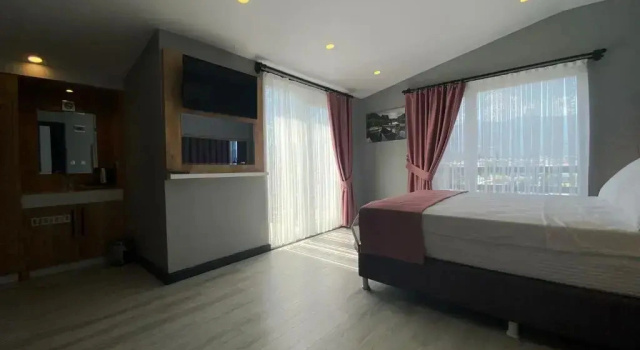 Одноместный люкс с видом на горы Lopera Deluxe Hotel