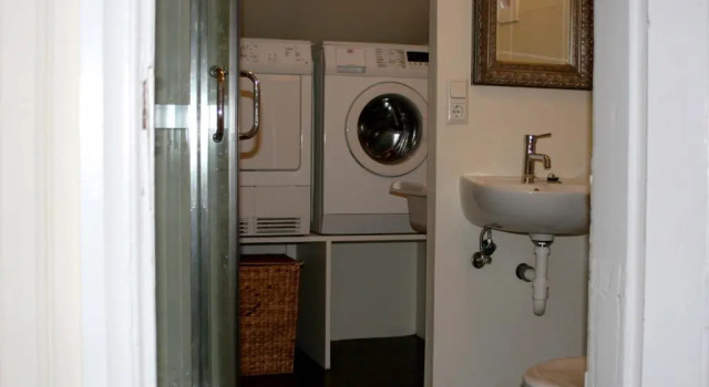 Апартаменты Hofdi Guesthouse
