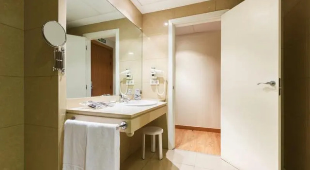 Номер B&B HOTEL Logroño Las Cañas