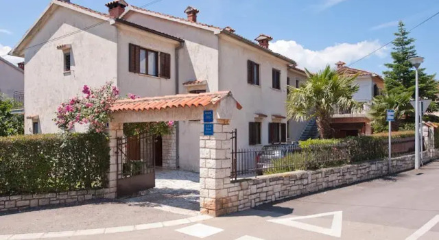 Apartments Alluro, Забронировать Апартаменты/квартира Ровинь Rovinj Riviera, рядом с Пристань для яхт Ровиня