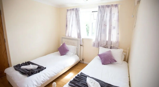 Large Home Central Ipswich, Book Hotel Hoteller i Ipswich med parkering, nær Blackfriars, Parkering