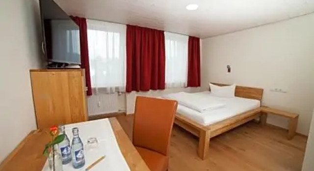 Goldener Stern, Rezerwuj Hotel Dingolfing Lower Bavaria