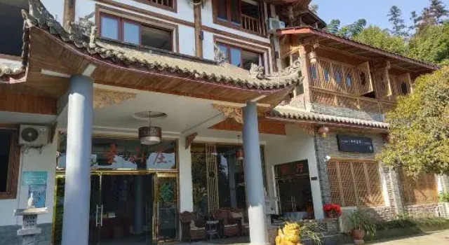 Emei Esheng Hotel, Prenota Hotel Hotel a Sichuan con parcheggio, Parcheggio