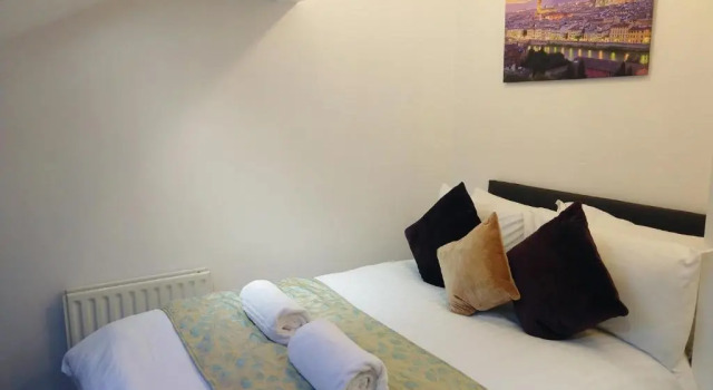 Derwent Street Apartment 3 - Self Contained - 2 Bed Self Catering Apartment, Varaa Huoneisto Asunnot kohteessa Merseyside, Huoneisto