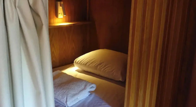Кровать в общем номере с балконом Casa Toro La Punta