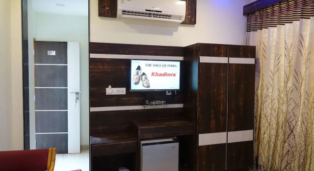 Hotel Keshav