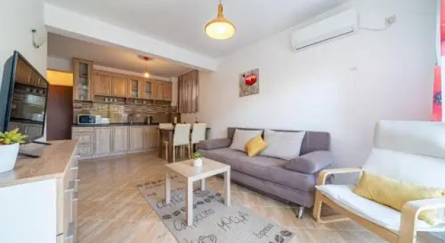 Apartments Svetlana, Buchen Sie Ferienwohnung Radovici Luštica