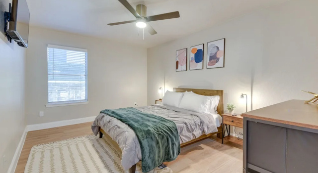 Апартаменты Near Stadiums: Grand Prairie Apt w/ Pool Access