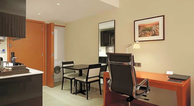 Двухместный номер Premium Hilton Bangalore Embassy GolfLinks