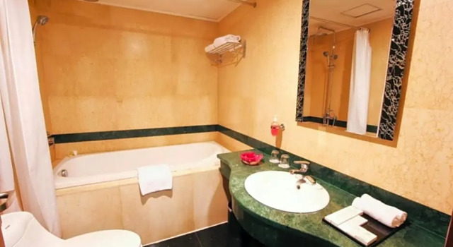 Двухместный номер Deluxe EDEN HOTEL HÀ NỘI