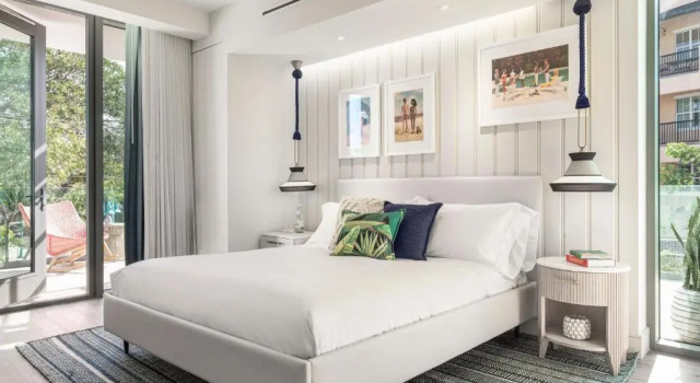 Двухместный номер Deluxe с балконом The Ray Hotel Delray Beach, Curio Collection By Hilton