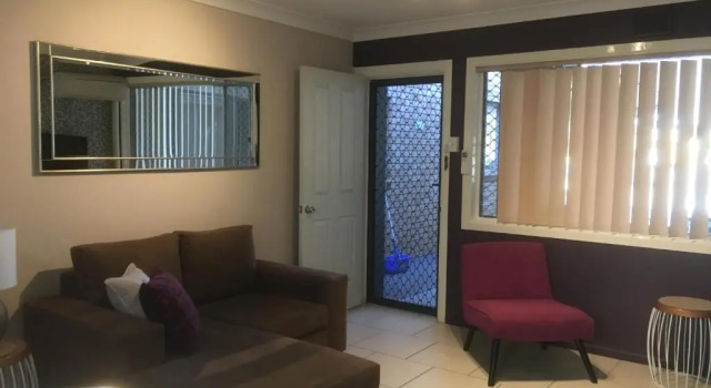 Апартаменты Standard Beachlander Self-Contained Holiday Apartments
