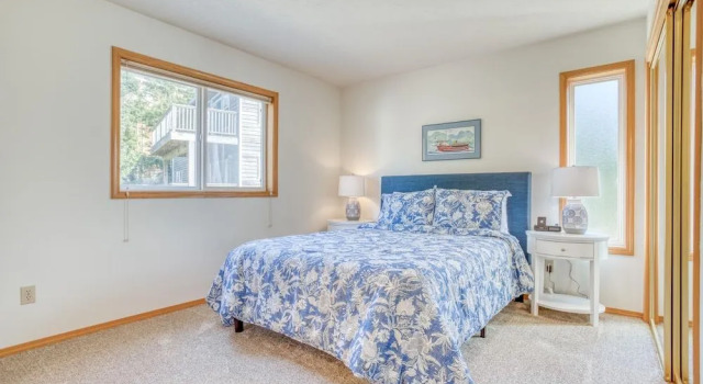 Puffin Hollow, Prenota Hotel Pacific City 