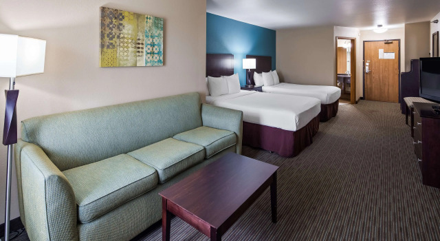 Четырёхместный номер Standard Best Western Galena Inn & Suites
