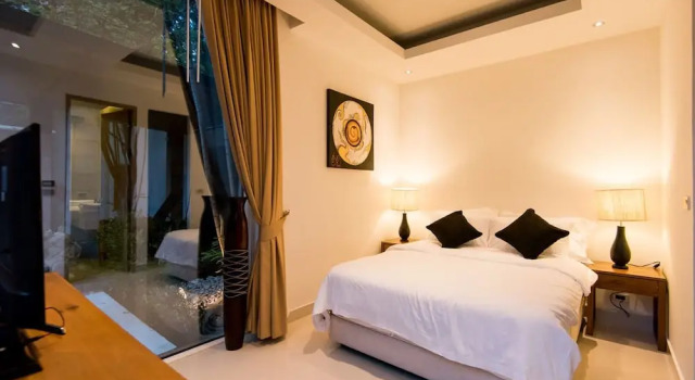 Excellence Beachfront Villa