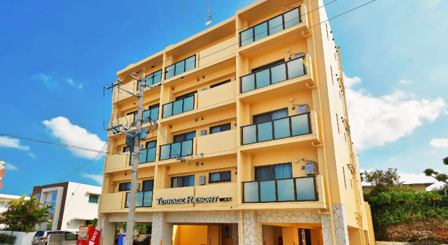 Номер Standard Terrace Resort Chatan West
