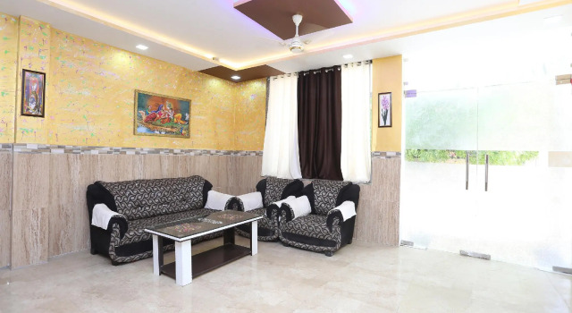 OYO 37540 Hotel govind grand