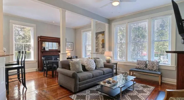 Апартаменты Lafayette Row Unit 1