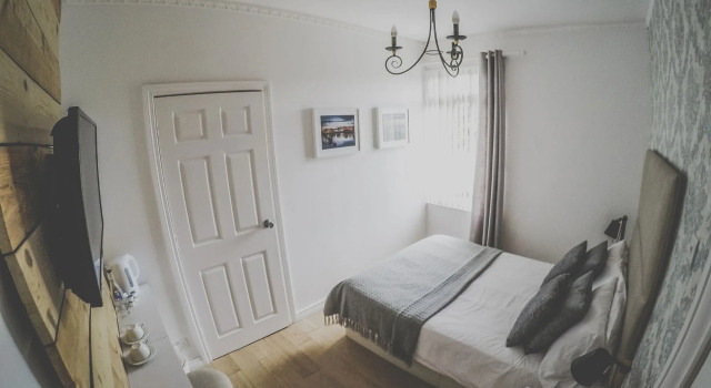 Antique House B&B, Забронировать Отель «постель и завтрак» Портраш Графство Антрим, рядом с Пляж Ист-Стрэнд в Портраше