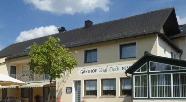 Landgasthof Zur Linde, Varaa Hotelli Hotellit Baijeri pysäköinnillä, Pysäköinti