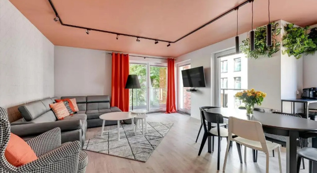 Апартаменты Superior Blue Mandarin Apartments - Szafarnia