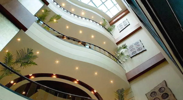 Icon Towers, Забронировать Отель Отели Нью-Дели с парковкой, Парковка