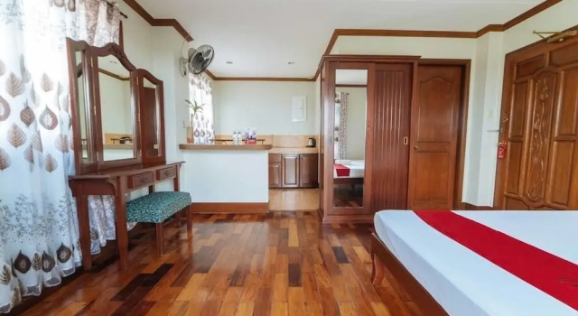 Двухместный номер Deluxe с балконом MC Mountain Home Apartelle