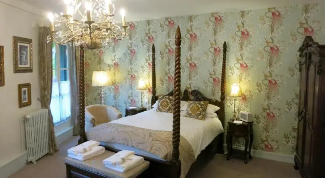 Четырёхместный номер Standard Logis Hotel De France