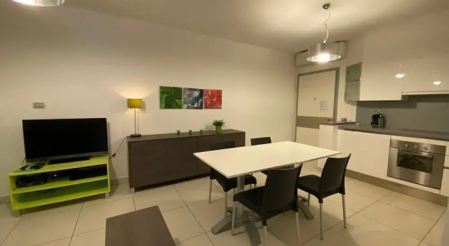 Четырёхместные апартаменты с видом на горы Maccagno Apartments