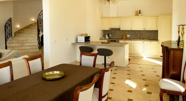 Villa Luxury Oak Leaf Residences