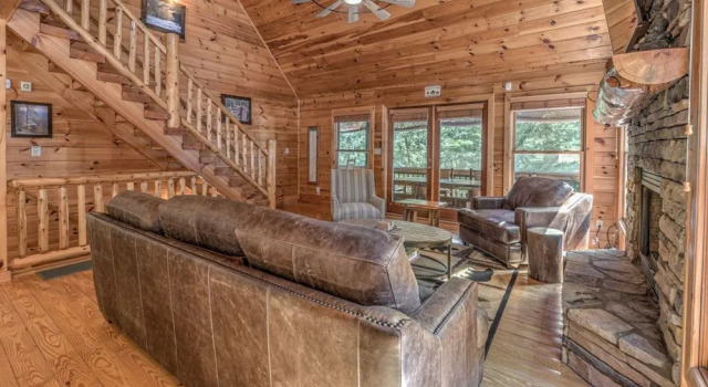 Bear Creek Cabin by Escape to Blue Ridge, Rezerwuj Hotel Blue Ridge Georgia
